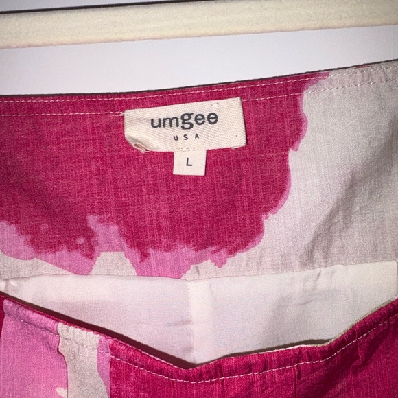 Umgee Pink and White/cream  Off-Shoulder Dress - Picture 2 of 5